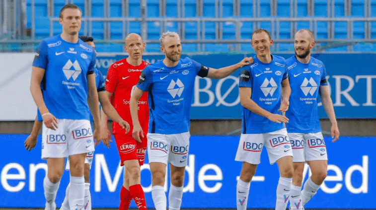 巨大威胁, 球队在进攻 巨大威胁, 球队在进攻