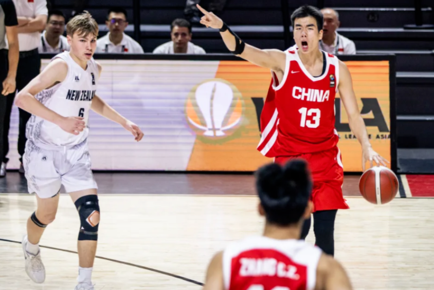 轰出, 澳大利亚队, jpg