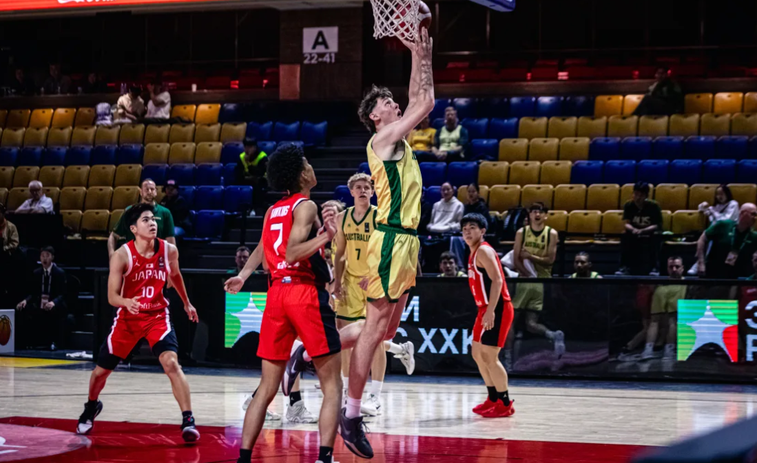 差距, 男篮, 上半场